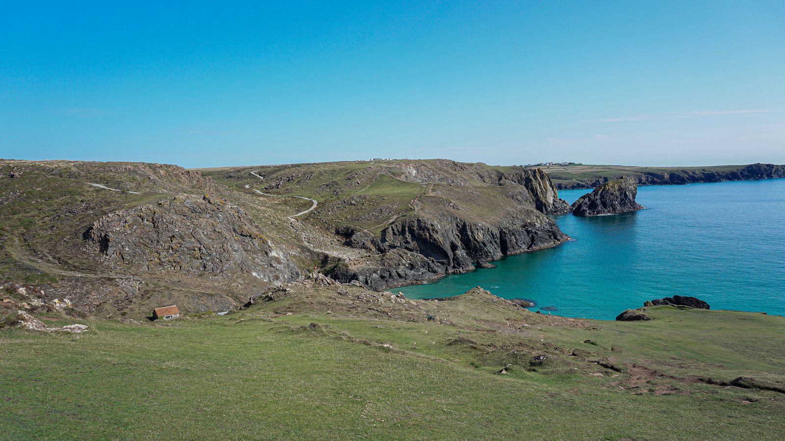 Kynance Cove on the Cornwall coastline